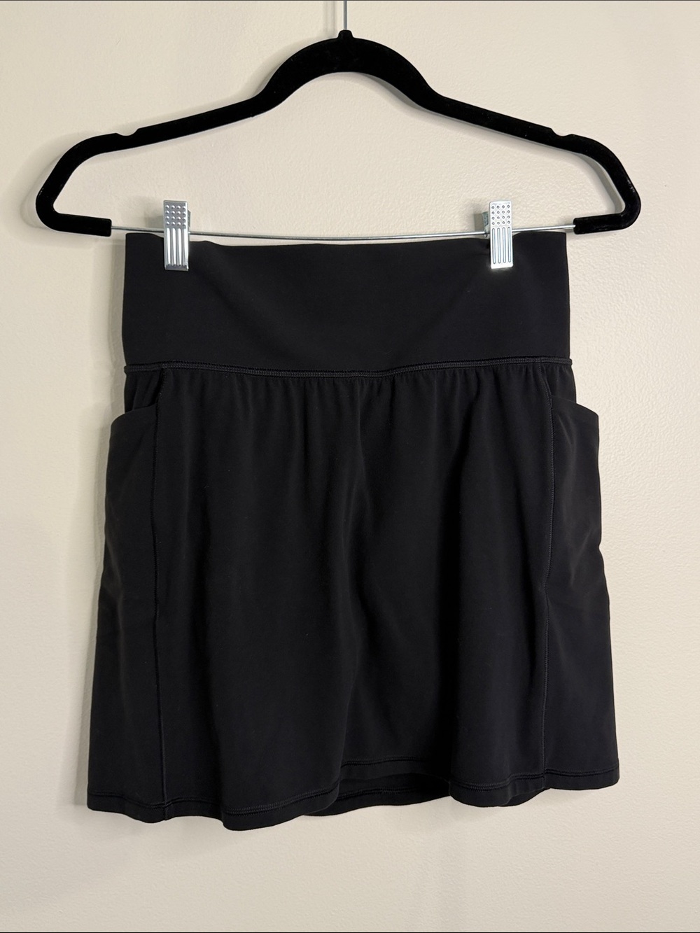 Athleta Salutation Stash Pocket 16.5" Skort Pockets Black Activewear Small - Picture 4 of 8
